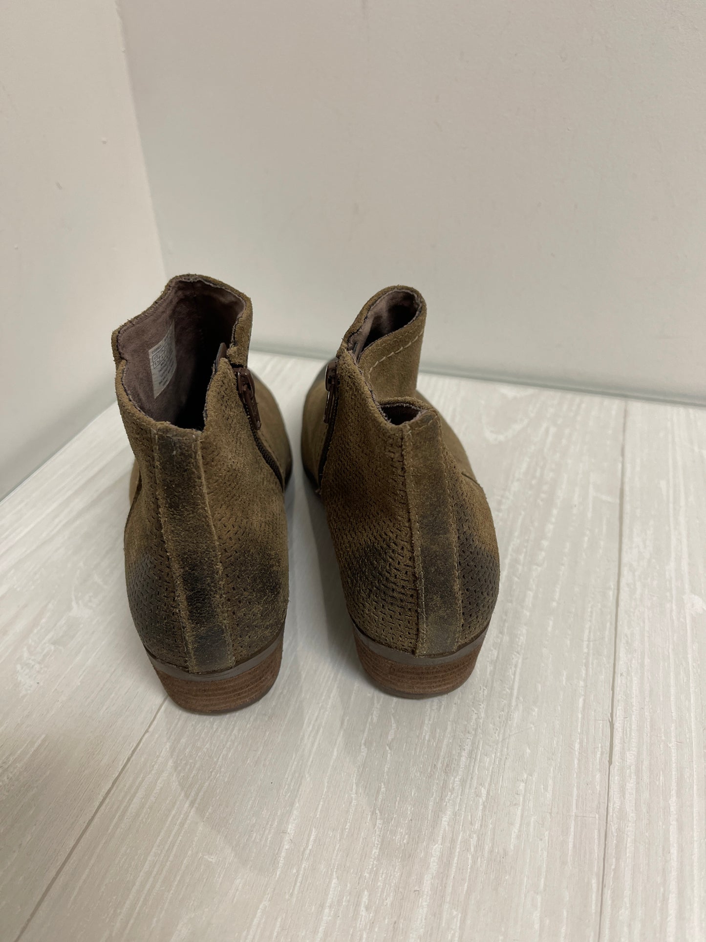 Boots Ankle Heels By Rockport In Brown, Size: 6.5