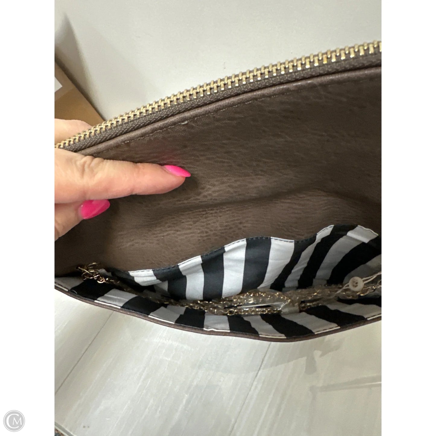 Clutch By Urban Expressions, Size: Medium