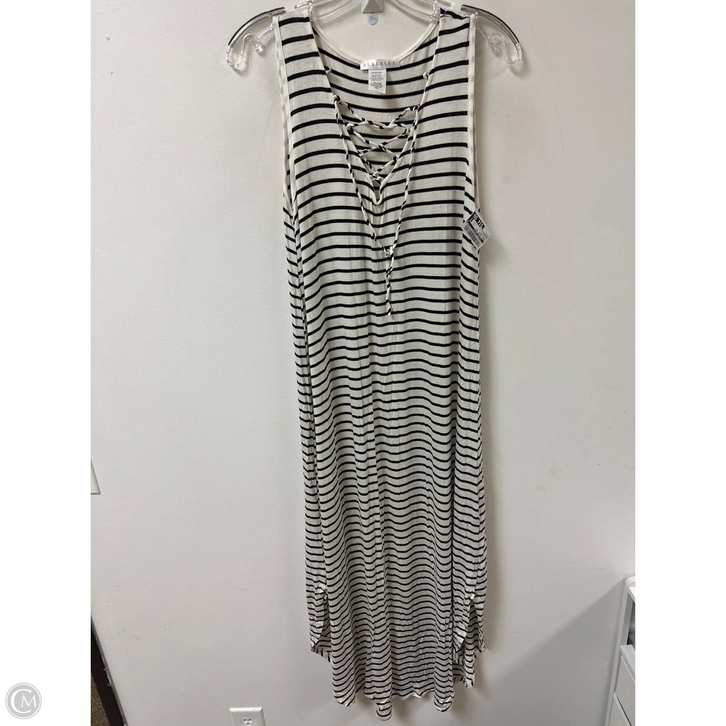 Dress Casual Maxi By Clothes Mentor In Striped Pattern, Size: S