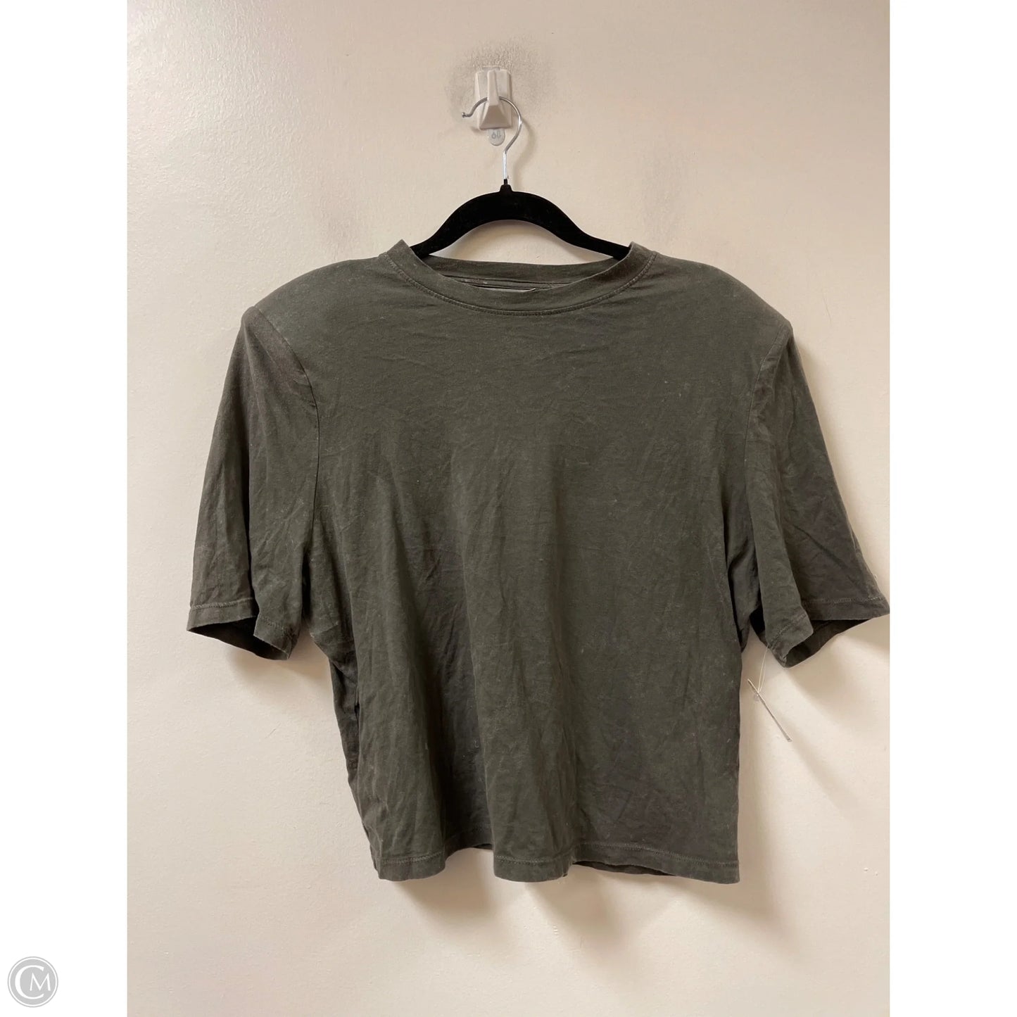 Top Short Sleeve By Universal Thread In Grey, Size: M