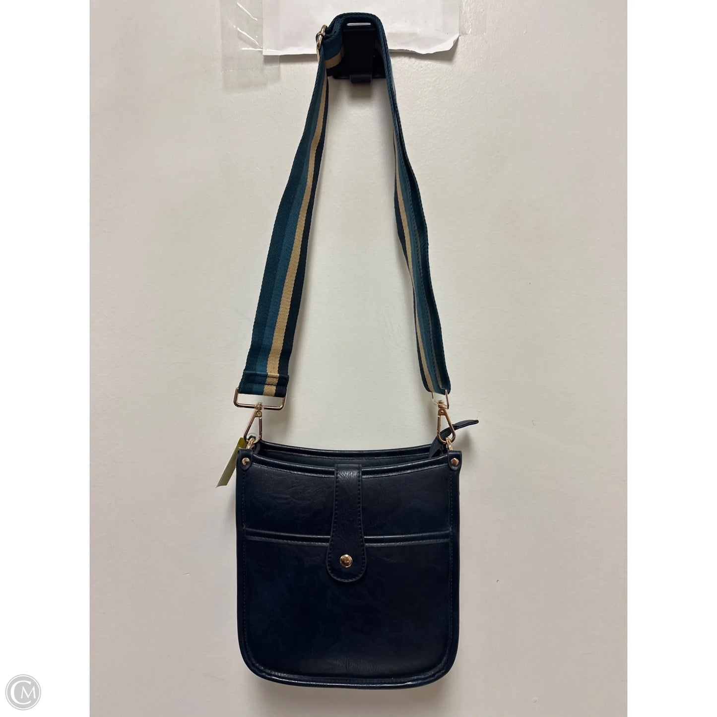 Handbag By Clothes Mentor, Size: Medium