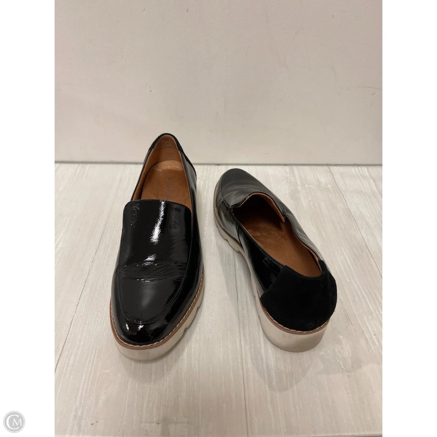 Shoes Flats By Vionic In Black, Size: 8.5