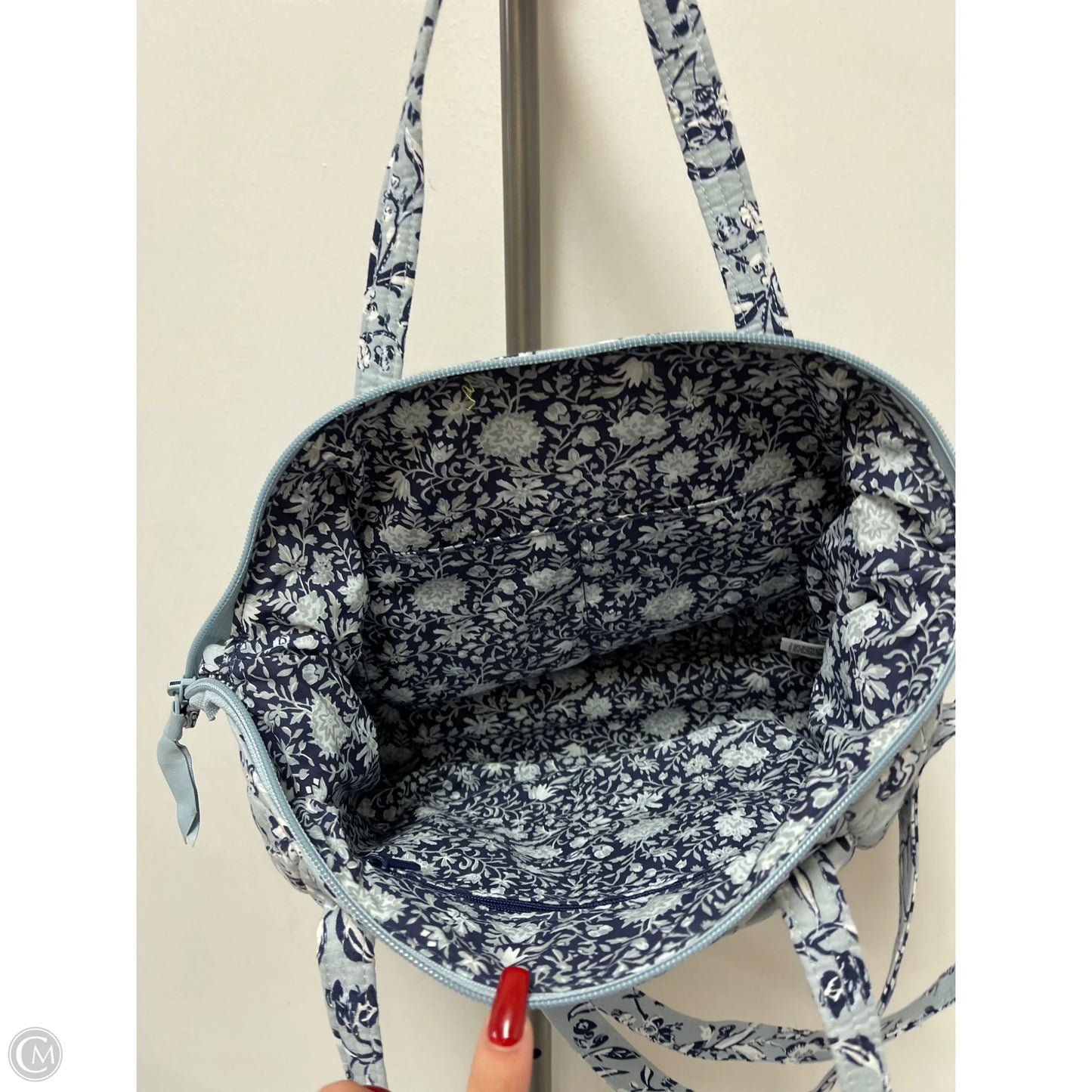 Handbag By Clothes Mentor, Size: Medium