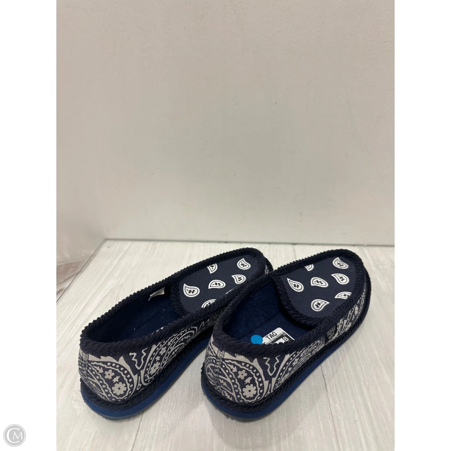 Shoes Flats By Clothes Mentor In Navy, Size: 8