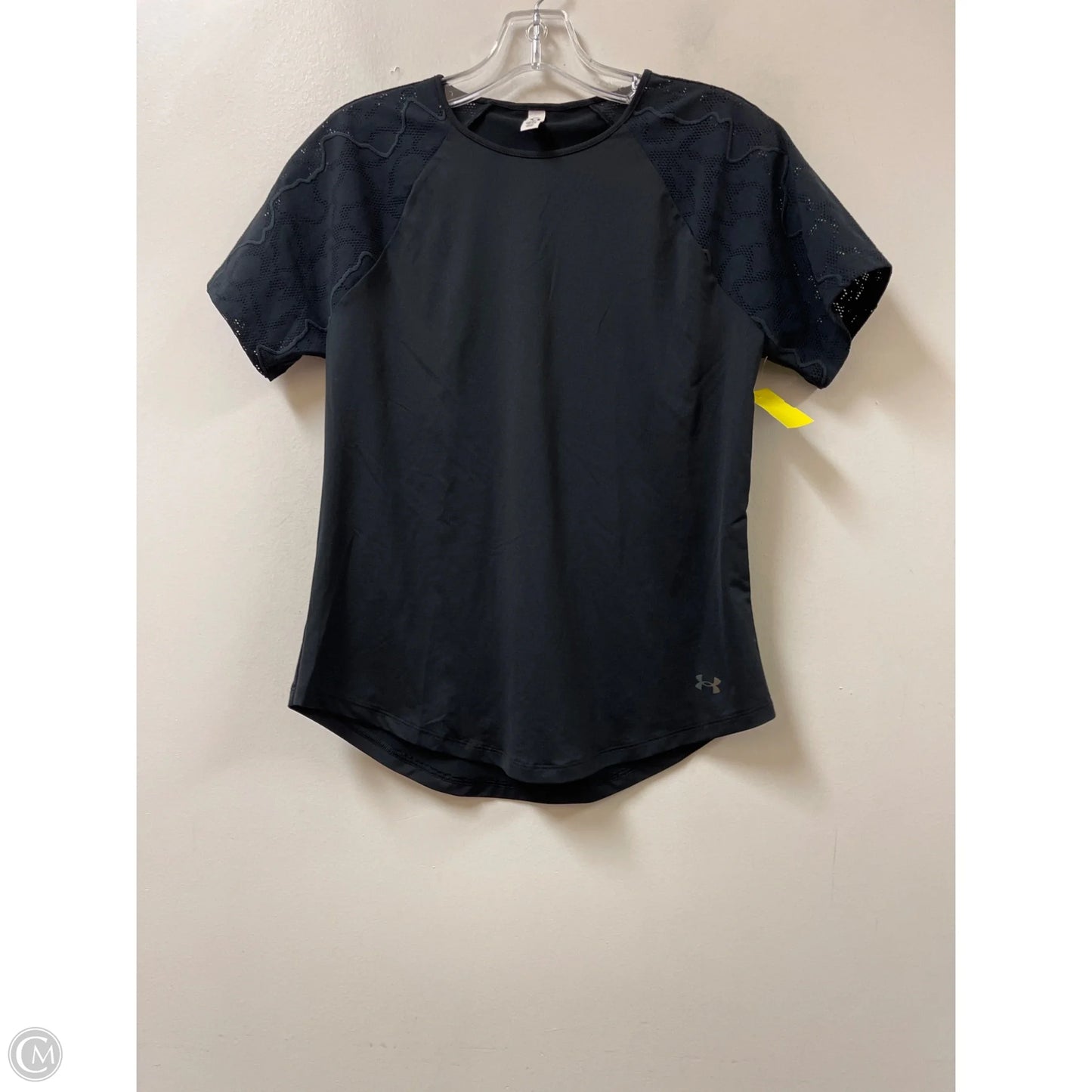 Athletic Top Short Sleeve By Under Armour In Black, Size: M