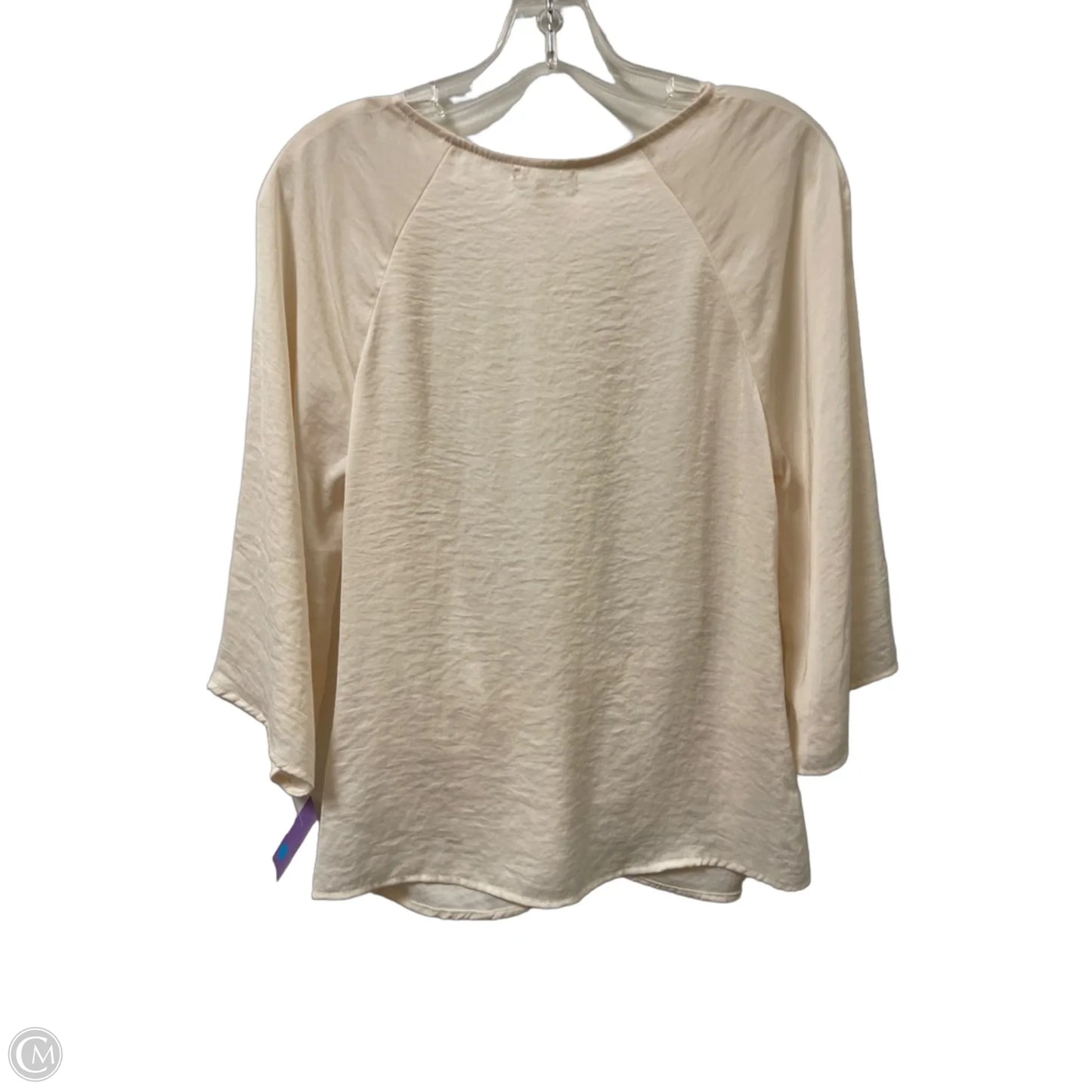 Top Long Sleeve By Clothes Mentor In Cream, Size: M