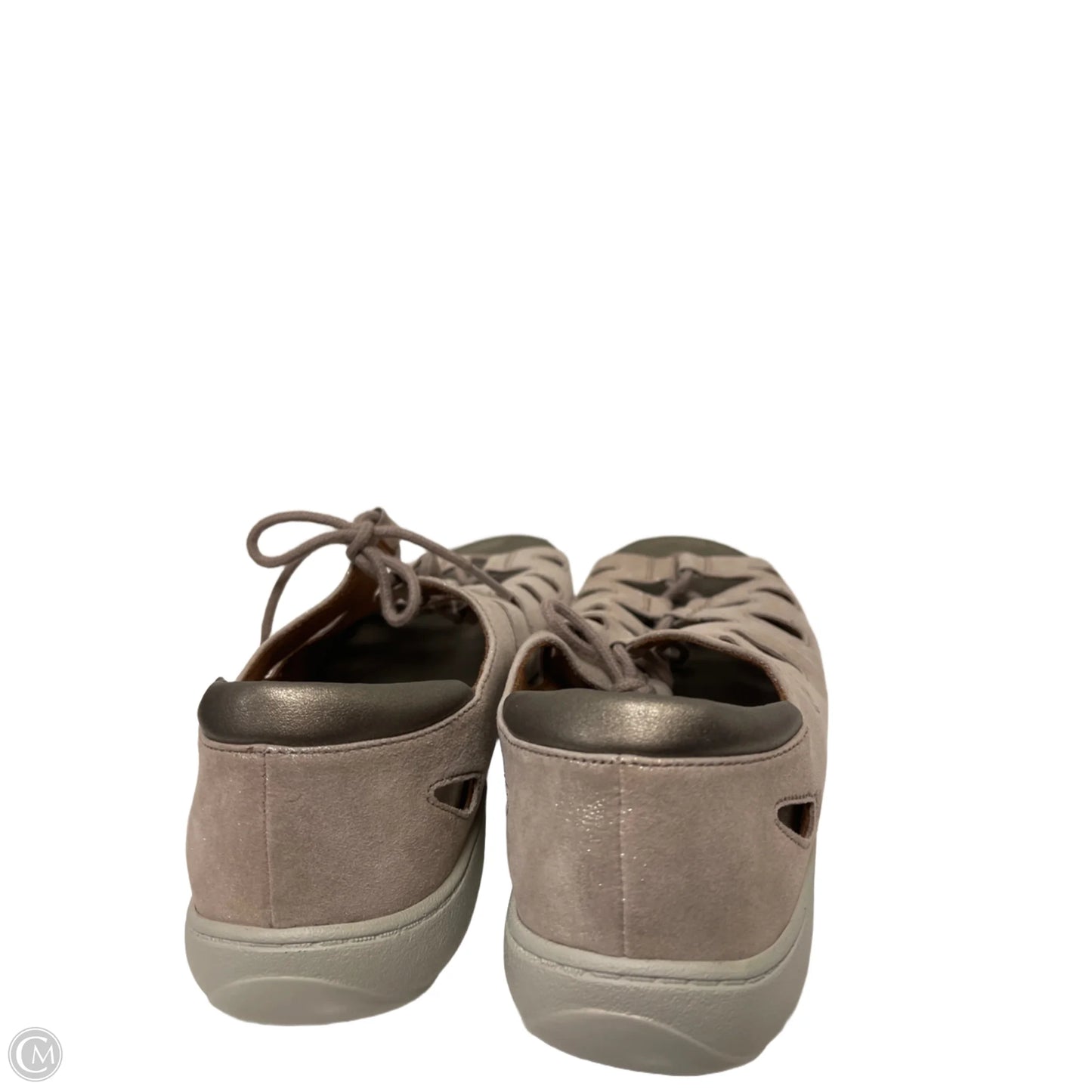 Sandals Flats By Cmb In Gold, Size: 9