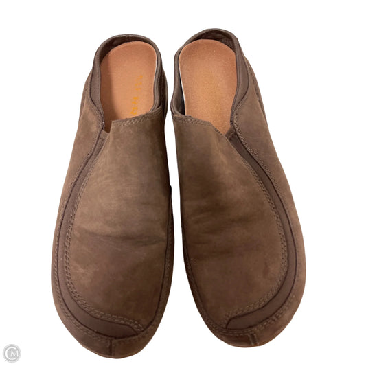 Shoes Flats By Merrell In Brown, Size: 10