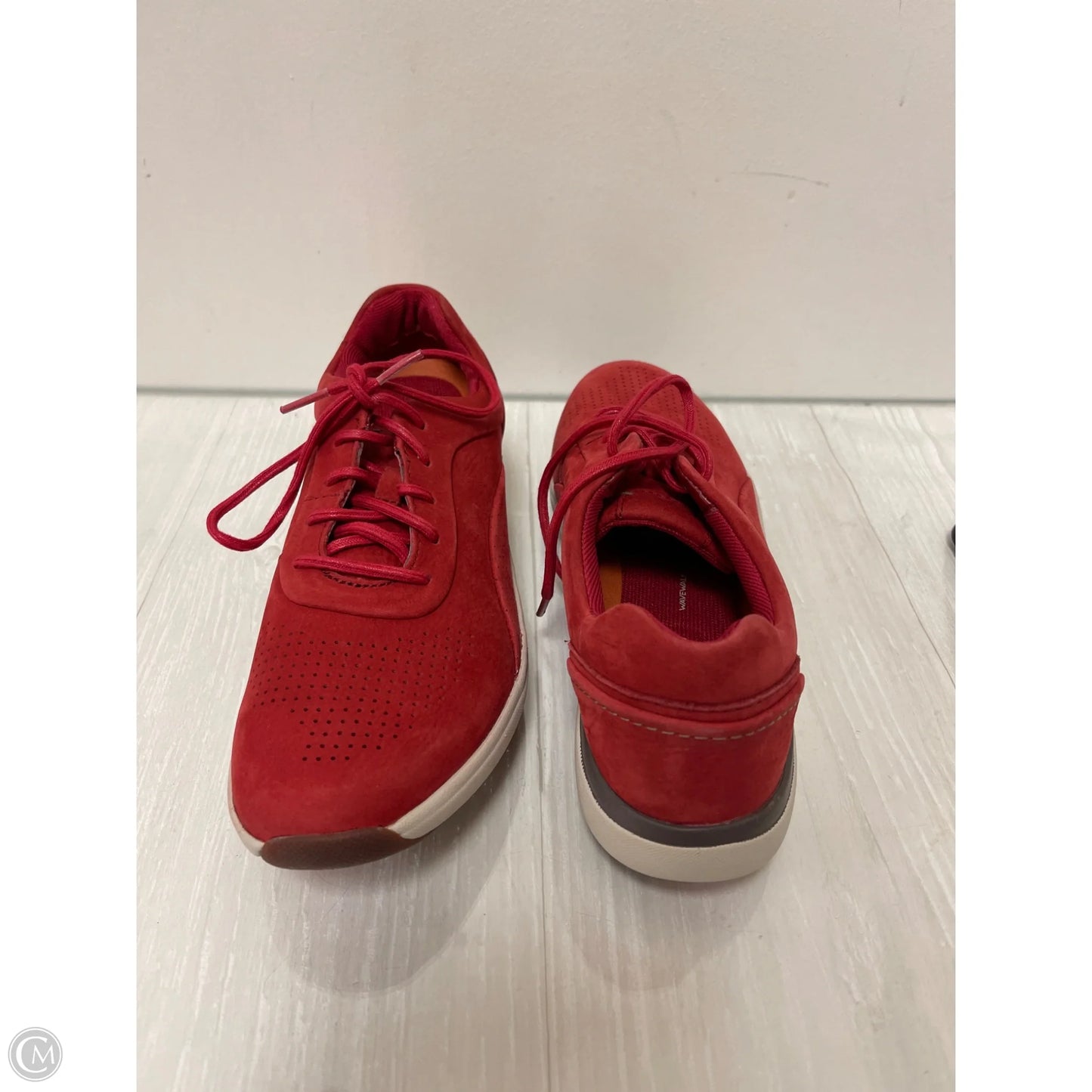 Shoes Sneakers By Clarks In Red, Size: 8.5
