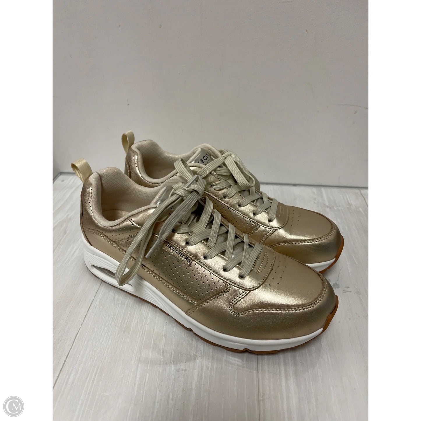 Shoes Sneakers By Skechers In Gold, Size: 10