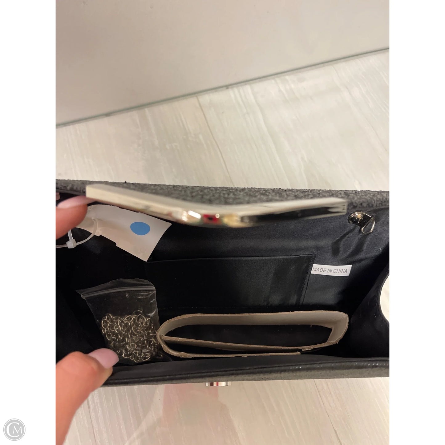 Clutch By Clothes Mentor, Size: Small