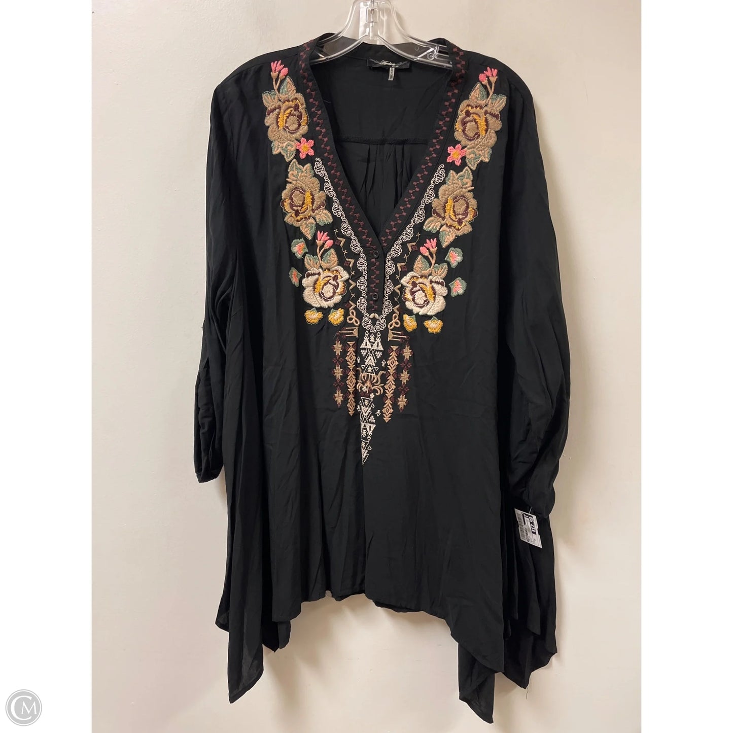 Top Long Sleeve By Andree By Unit In Black, Size: 1x