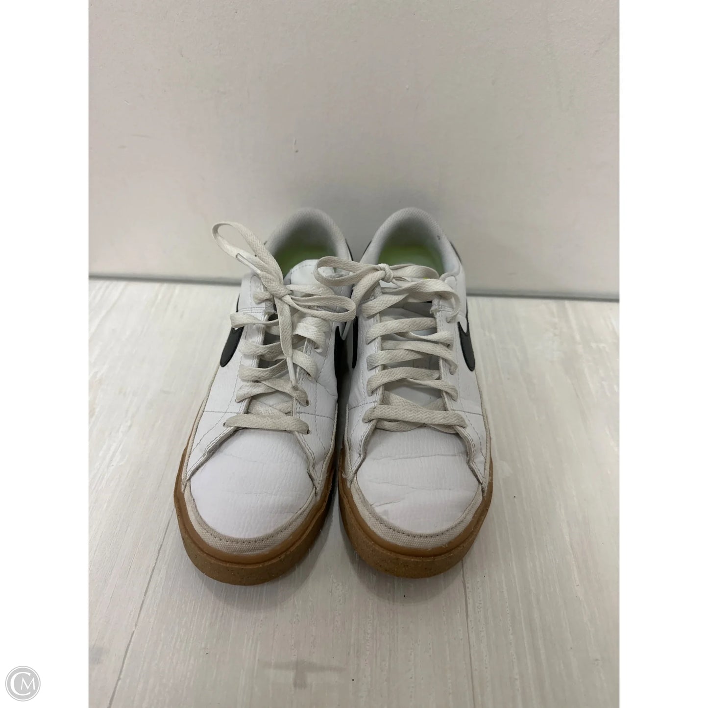 Shoes Sneakers By Nike In White, Size: 8