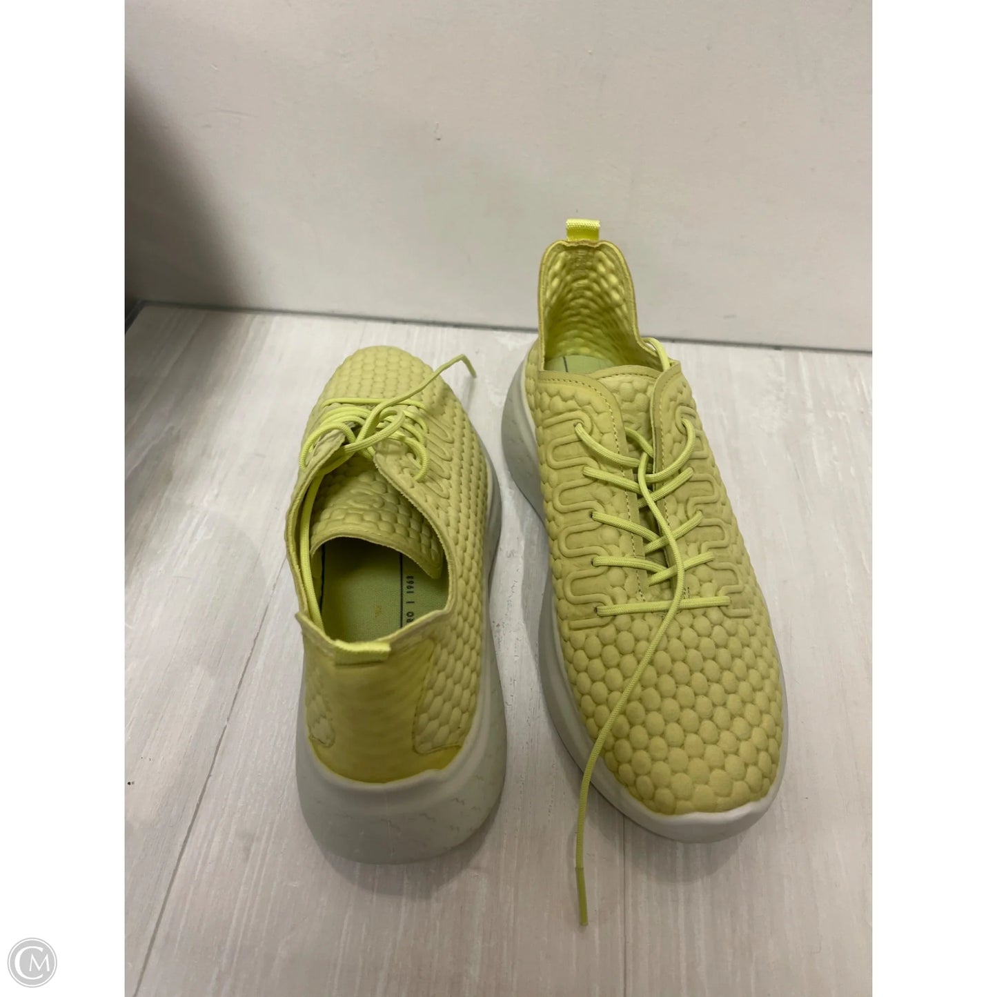 Shoes Athletic By Ecco In Yellow, Size: 7.5
