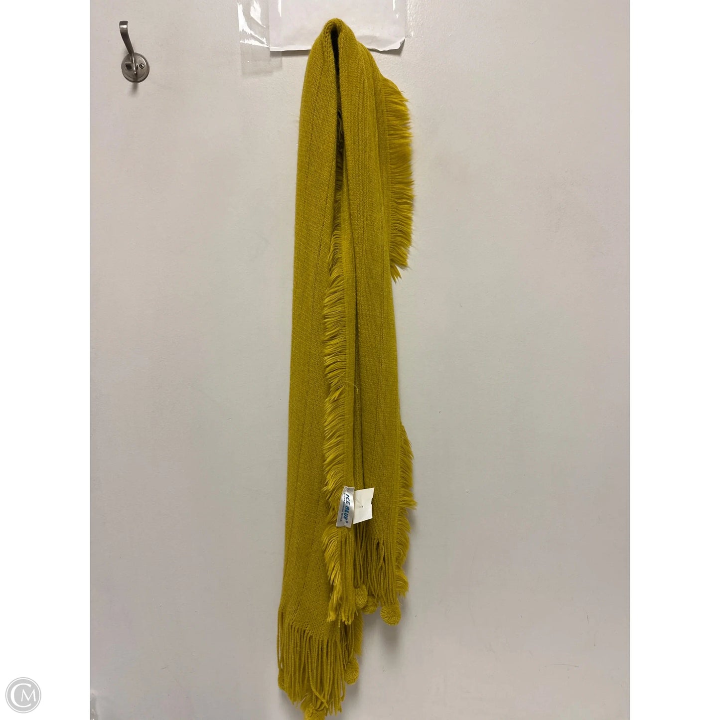 Scarf Winter By Clothes Mentor In Yellow