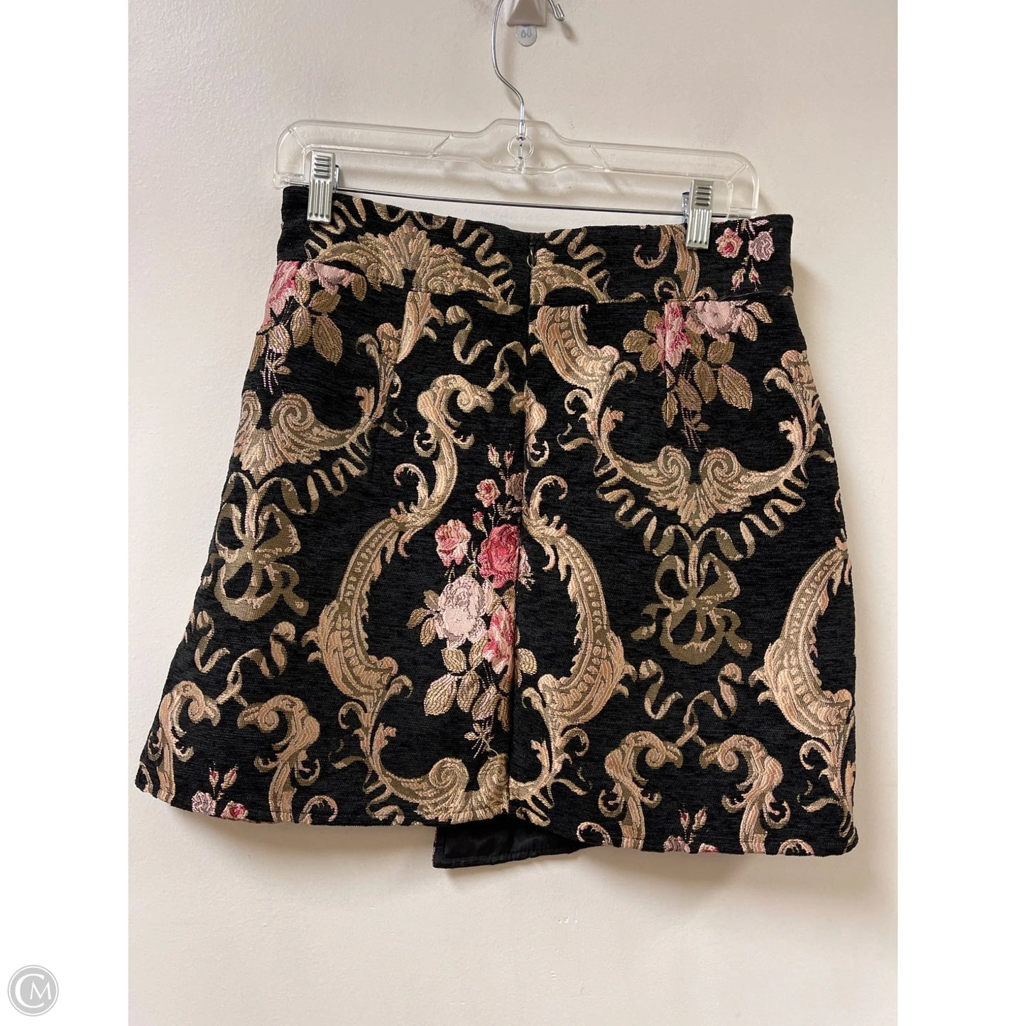 Skirt Mini & Short By Chicwish In Black, Size: 4