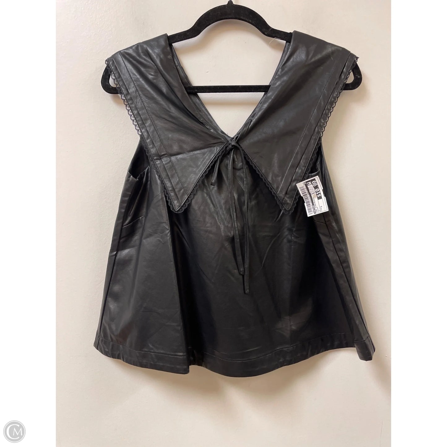 Top Sleeveless By Heyson In Black, Size: S