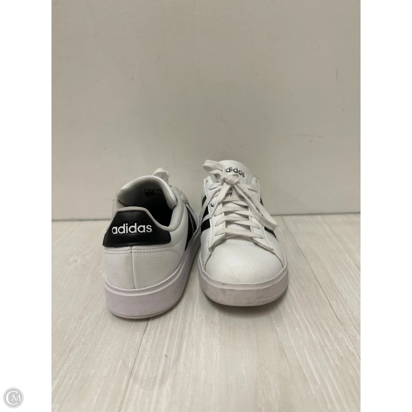 Shoes Sneakers By Adidas In White, Size: 7