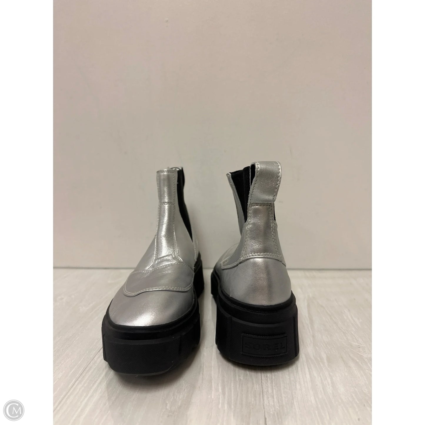 Boots Ankle Flats By Sorel In Silver, Size: 9