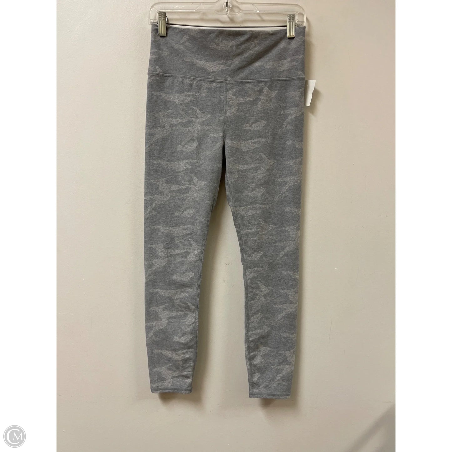 Athletic Leggings By Vuori In Camouflage Print, Size: M