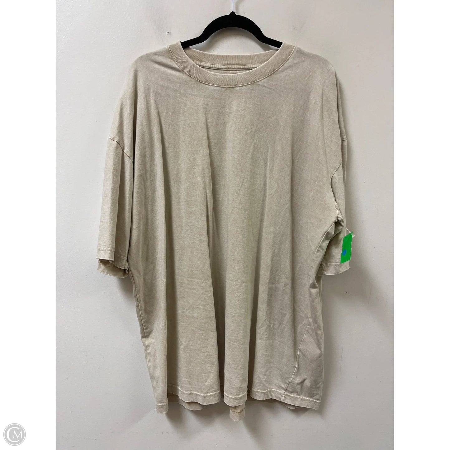 Top Short Sleeve By Clothes Mentor In Cream, Size: 3x