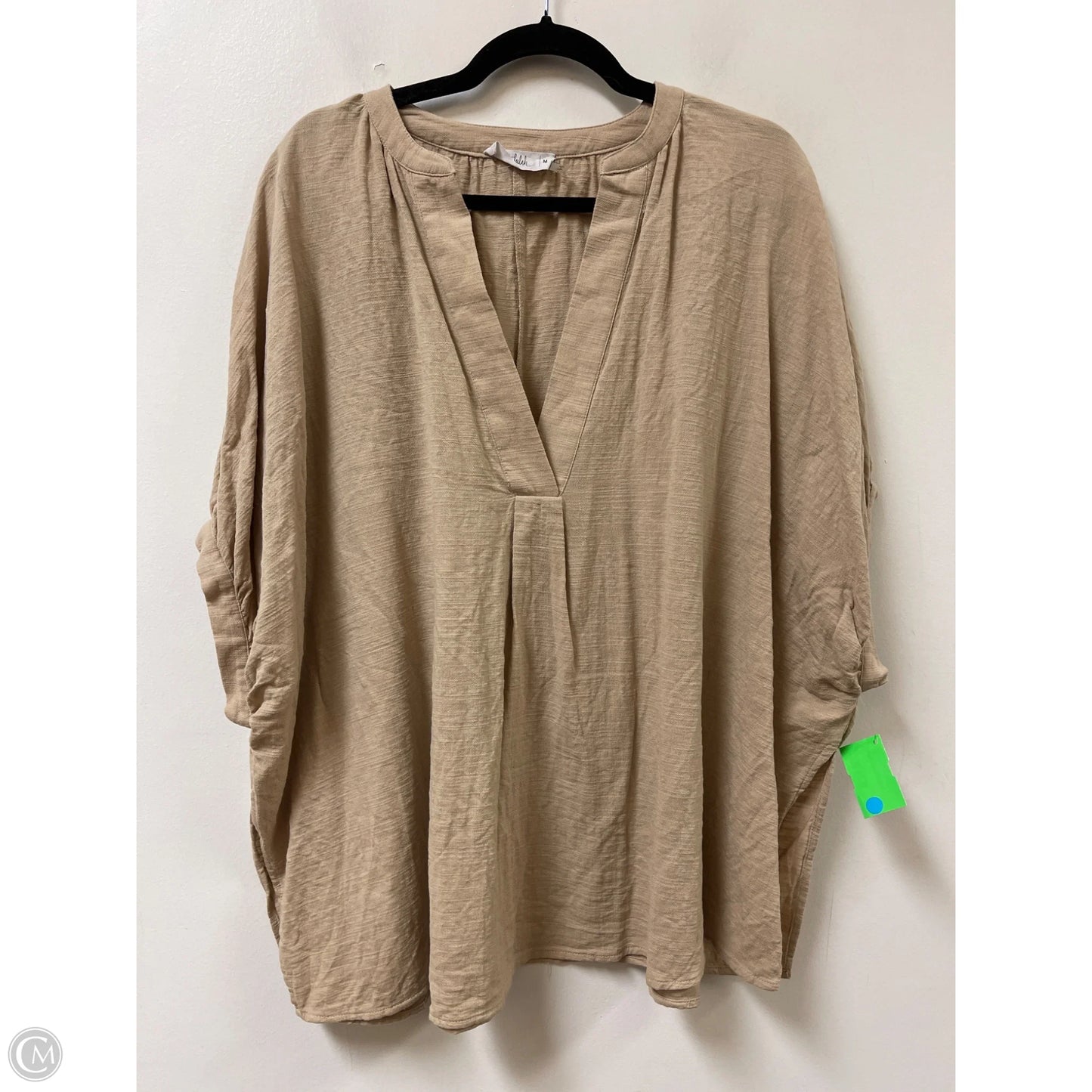 Top Short Sleeve By Talulah In Tan, Size: M