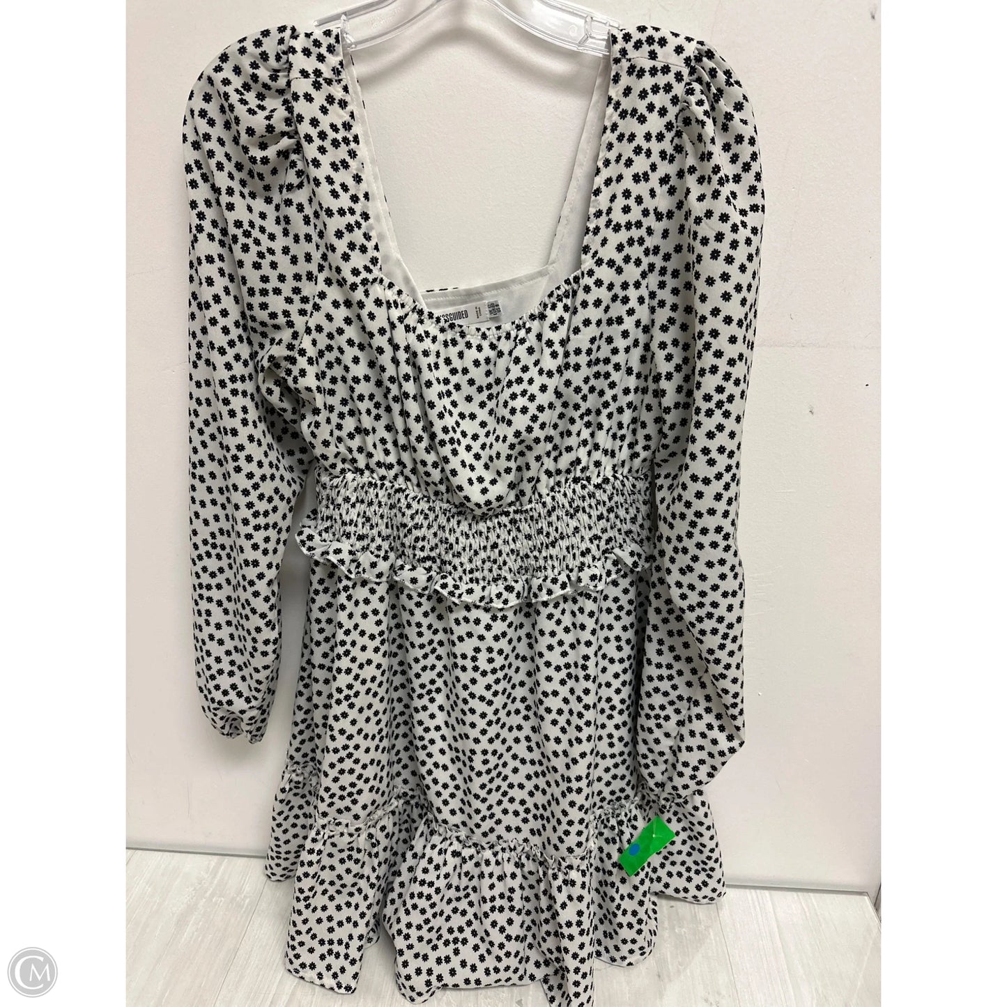 Dress Casual Short By Missguided In Floral Print, Size: M