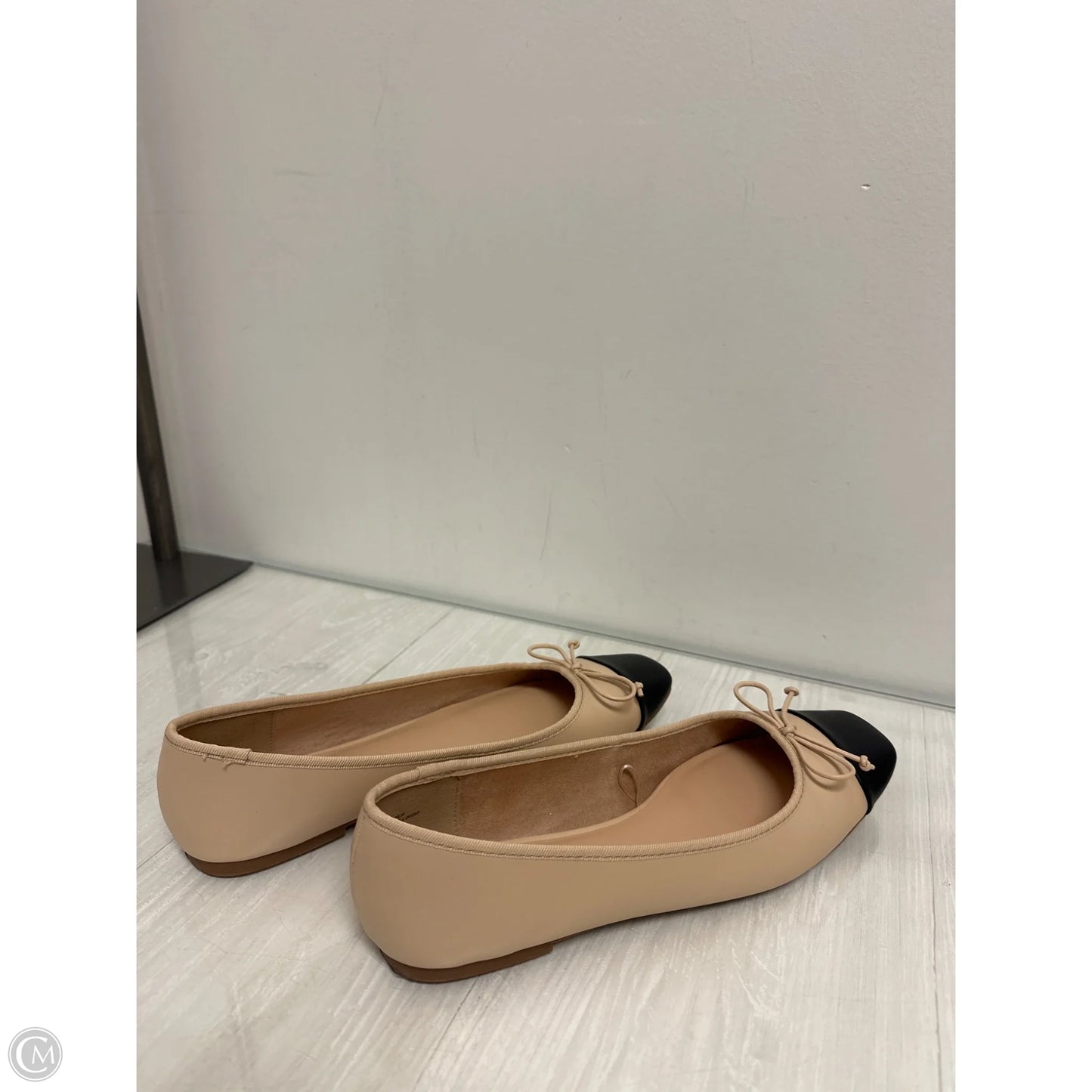 Shoes Flats By Loft In Cream, Size: 9.5