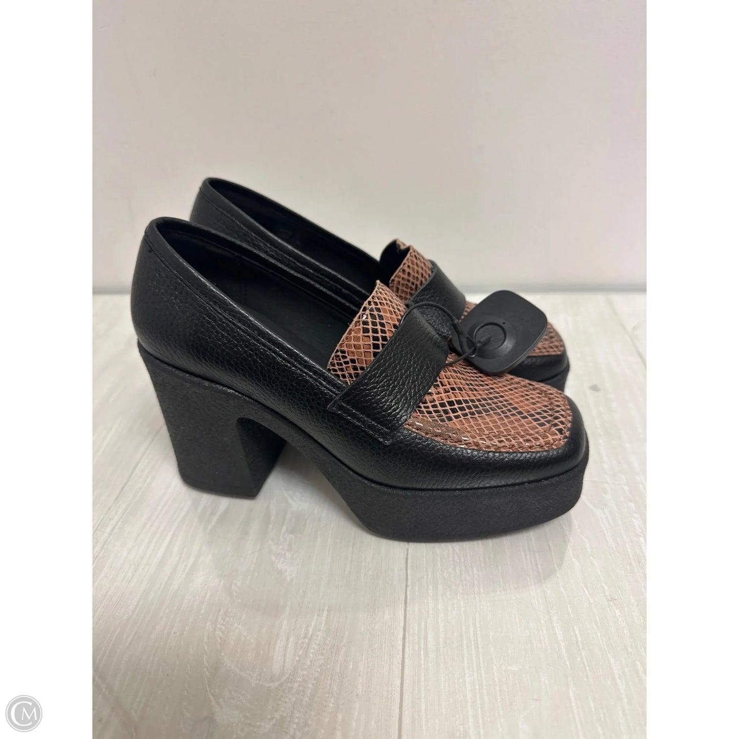 Shoes Heels Block By Cmb In Black & Brown, Size: 5.5