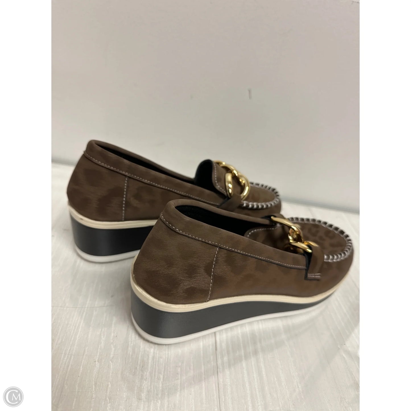 Shoes Flats By Clothes Mentor In Animal Print, Size: 7.5