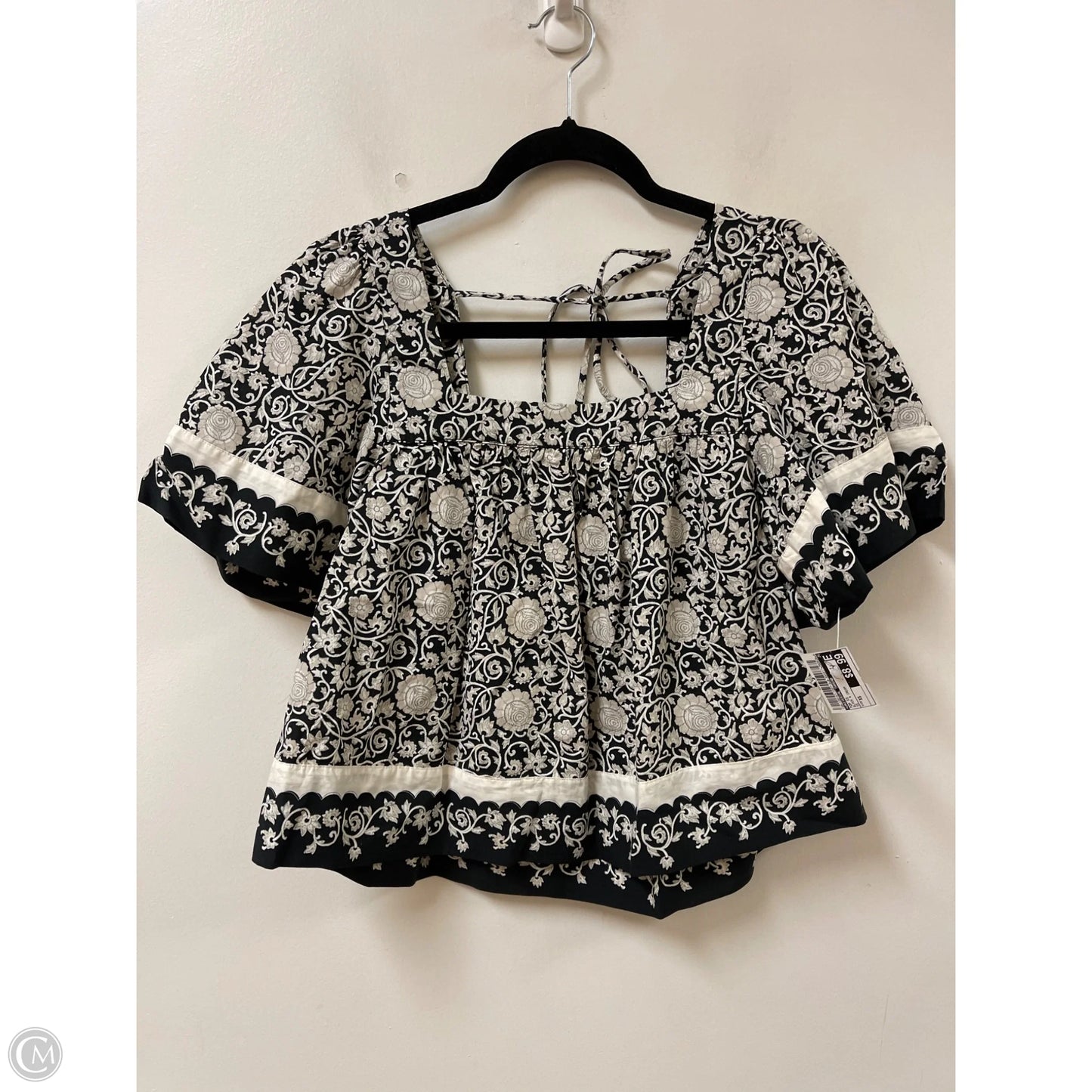 Top Short Sleeve By Universal Thread In Black & Cream, Size: Xs