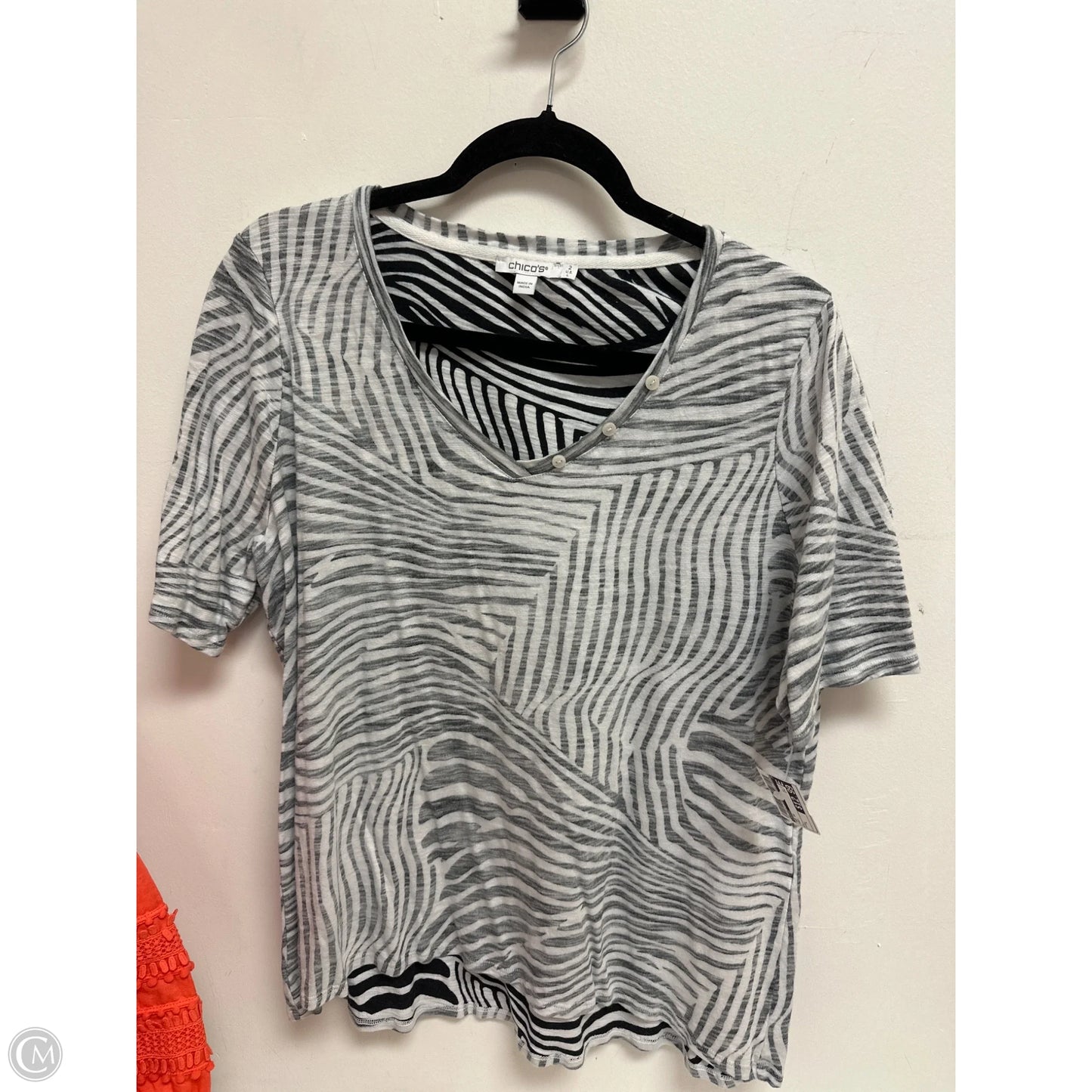 Top Short Sleeve By Chicos In Grey, Size: L
