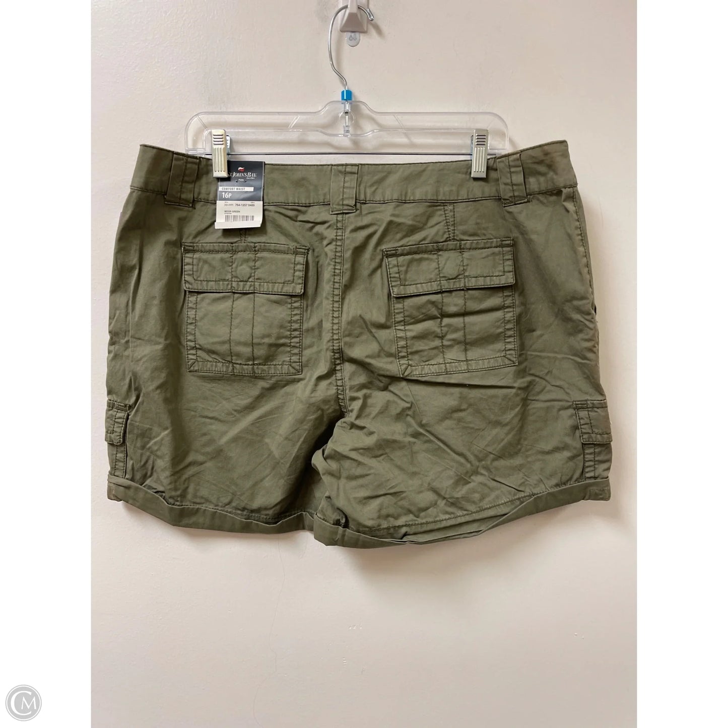 Shorts By St Johns Bay In Green, Size: 16