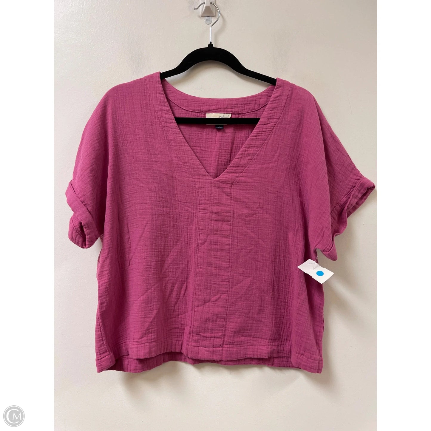 Top Short Sleeve By Universal Thread In Pink, Size: L