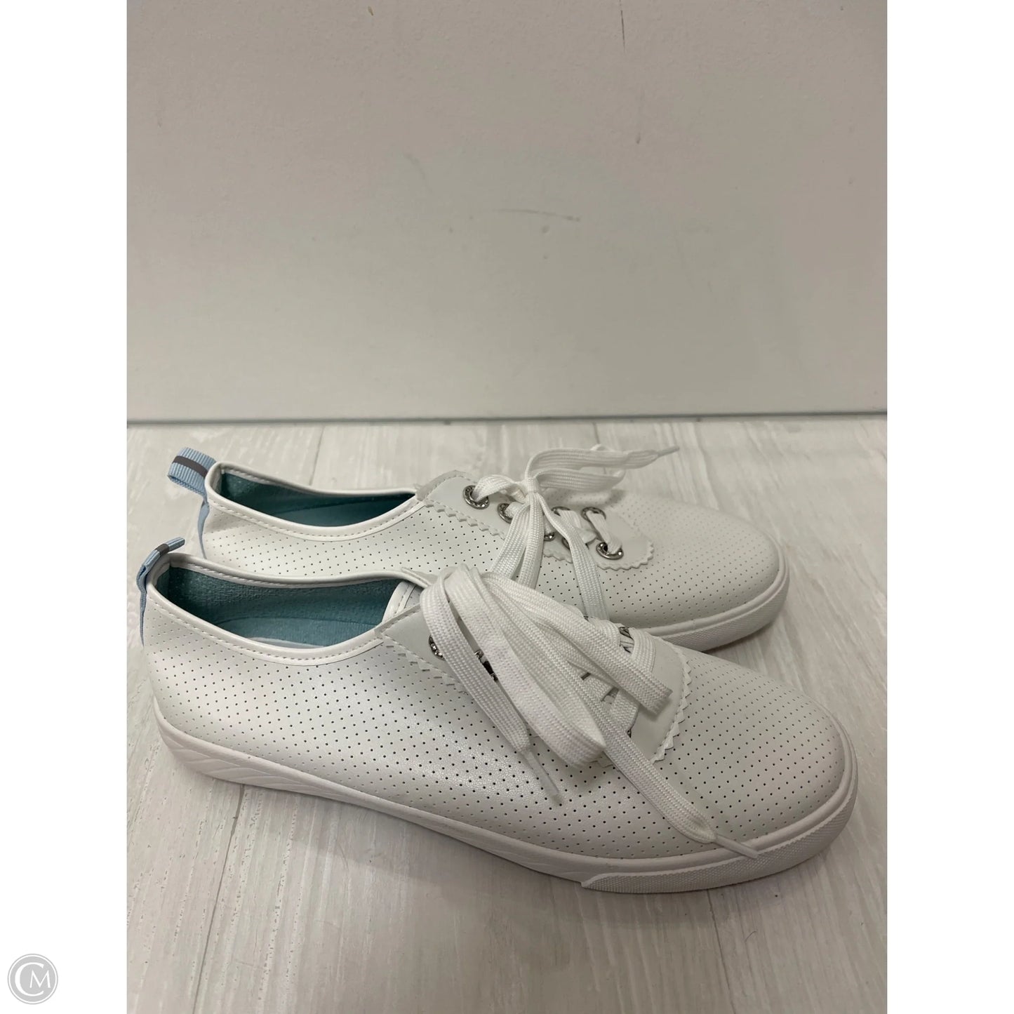 Shoes Sneakers By Tommy Bahama In White, Size: 9