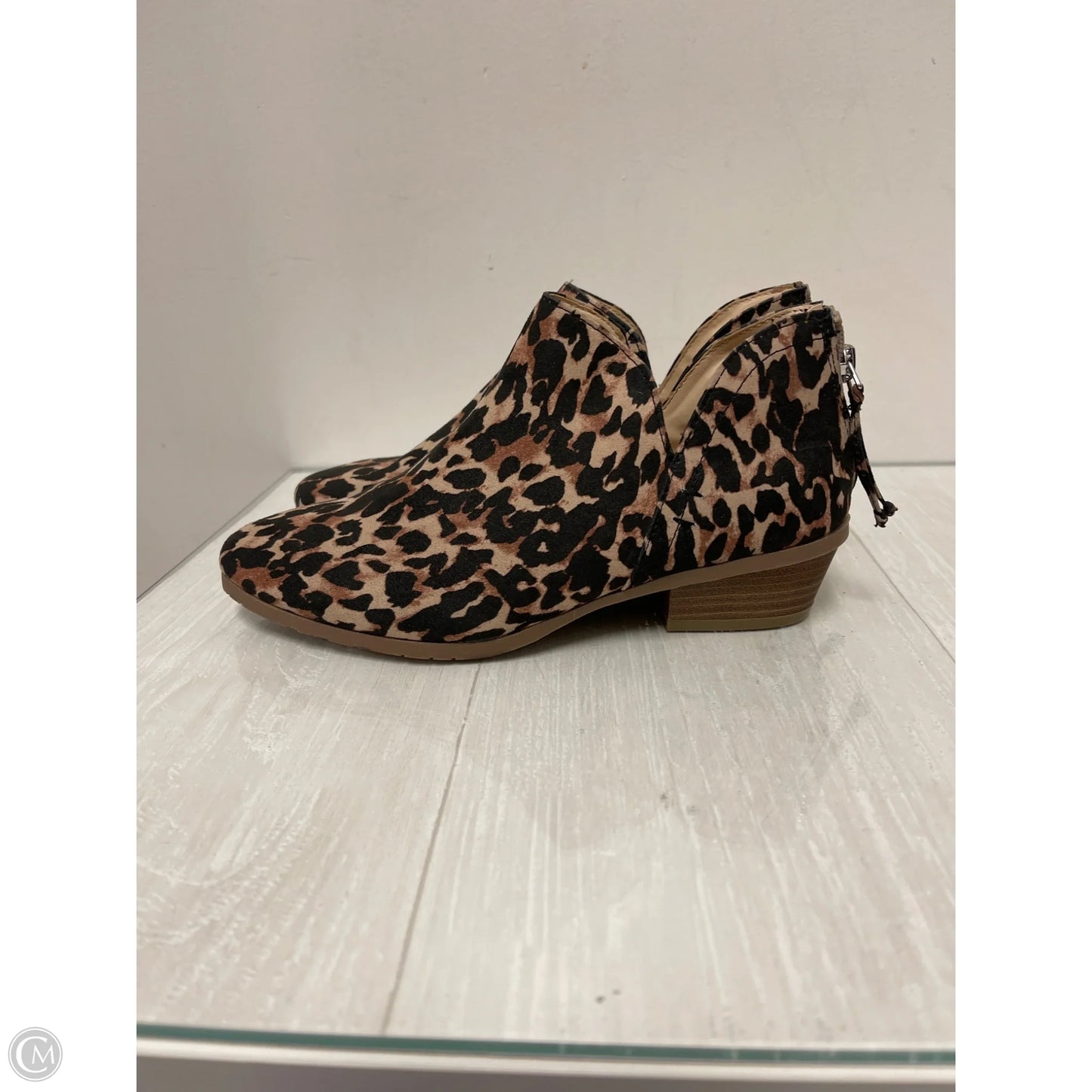 Boots Ankle Flats By Kenneth Cole Reaction In Animal Print, Size: 7