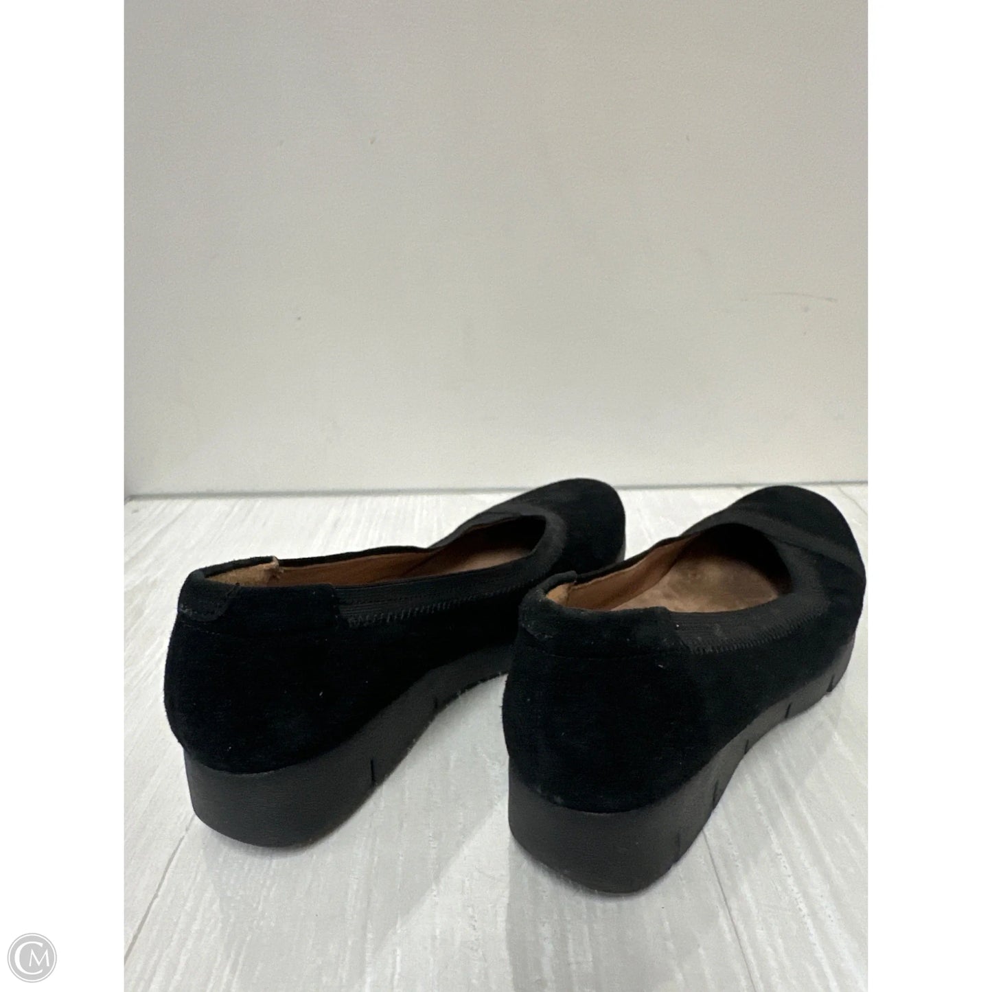 Shoes Flats By Clarks In Black, Size: 6