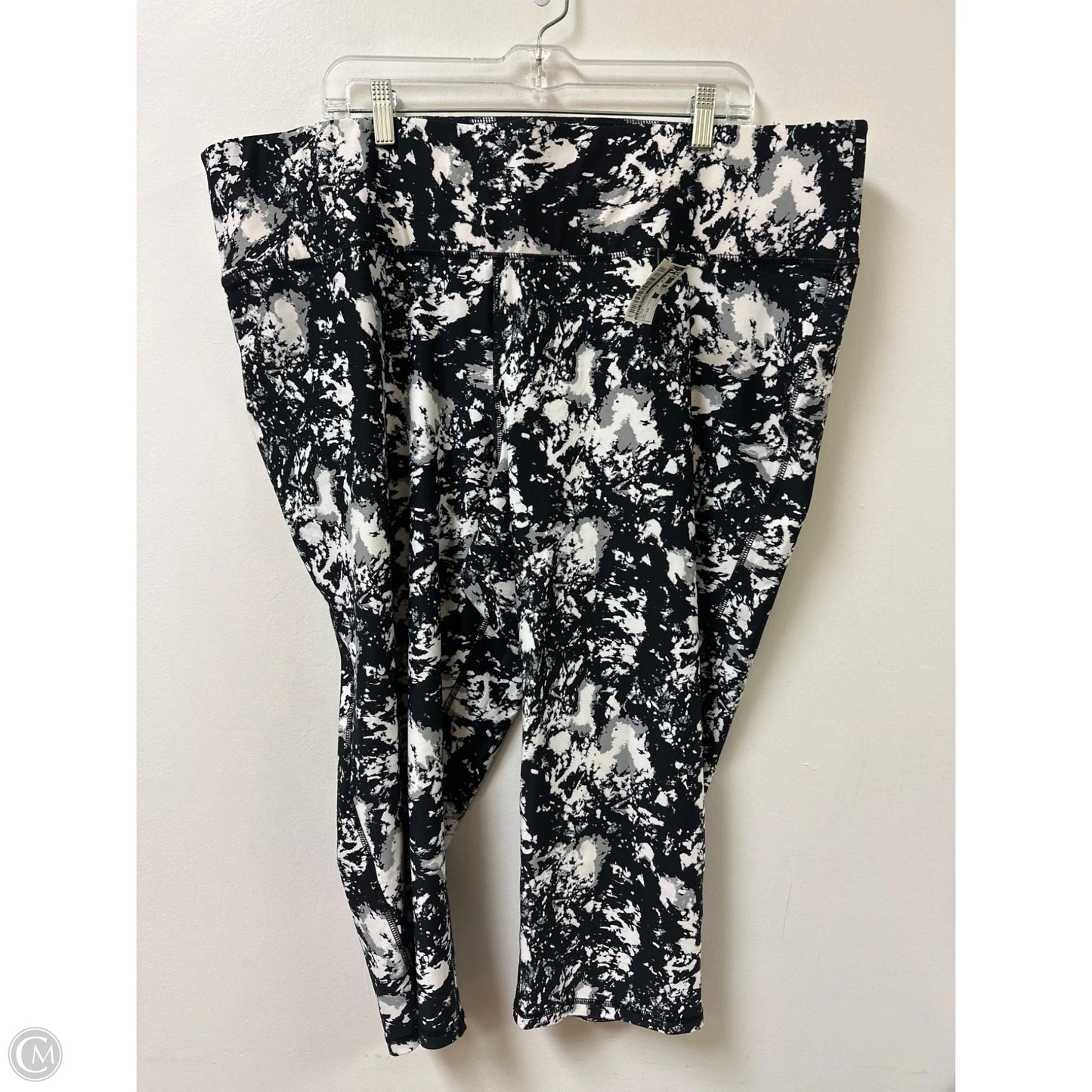 Athletic Capris By Livi Active In Black, Size: 4x