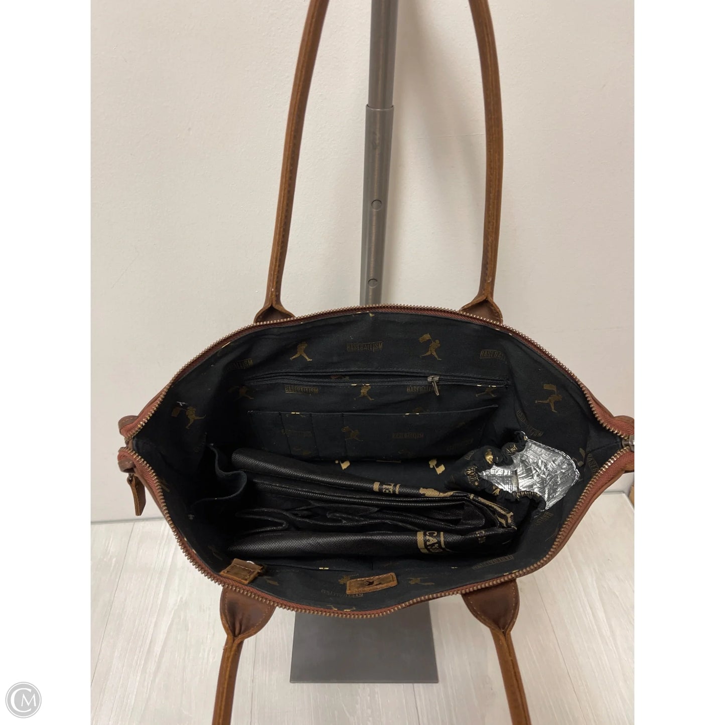 Tote Leather By Cma, Size: Medium