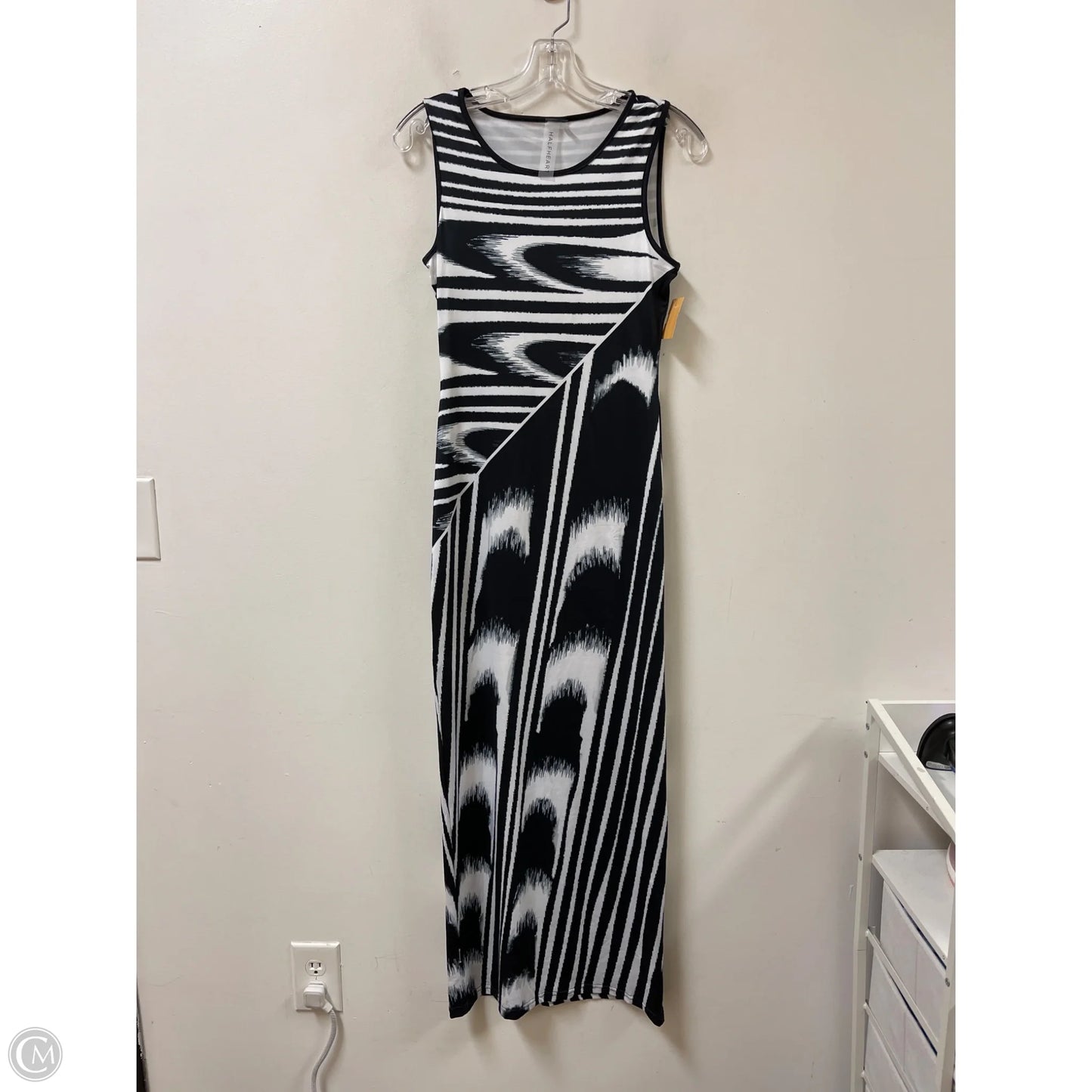 Dress Casual Maxi By Clothes Mentor In Black, Size: M