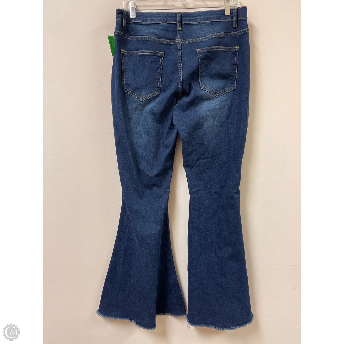 Jeans Flared By Clothes Mentor In Blue Denim, Size: 12