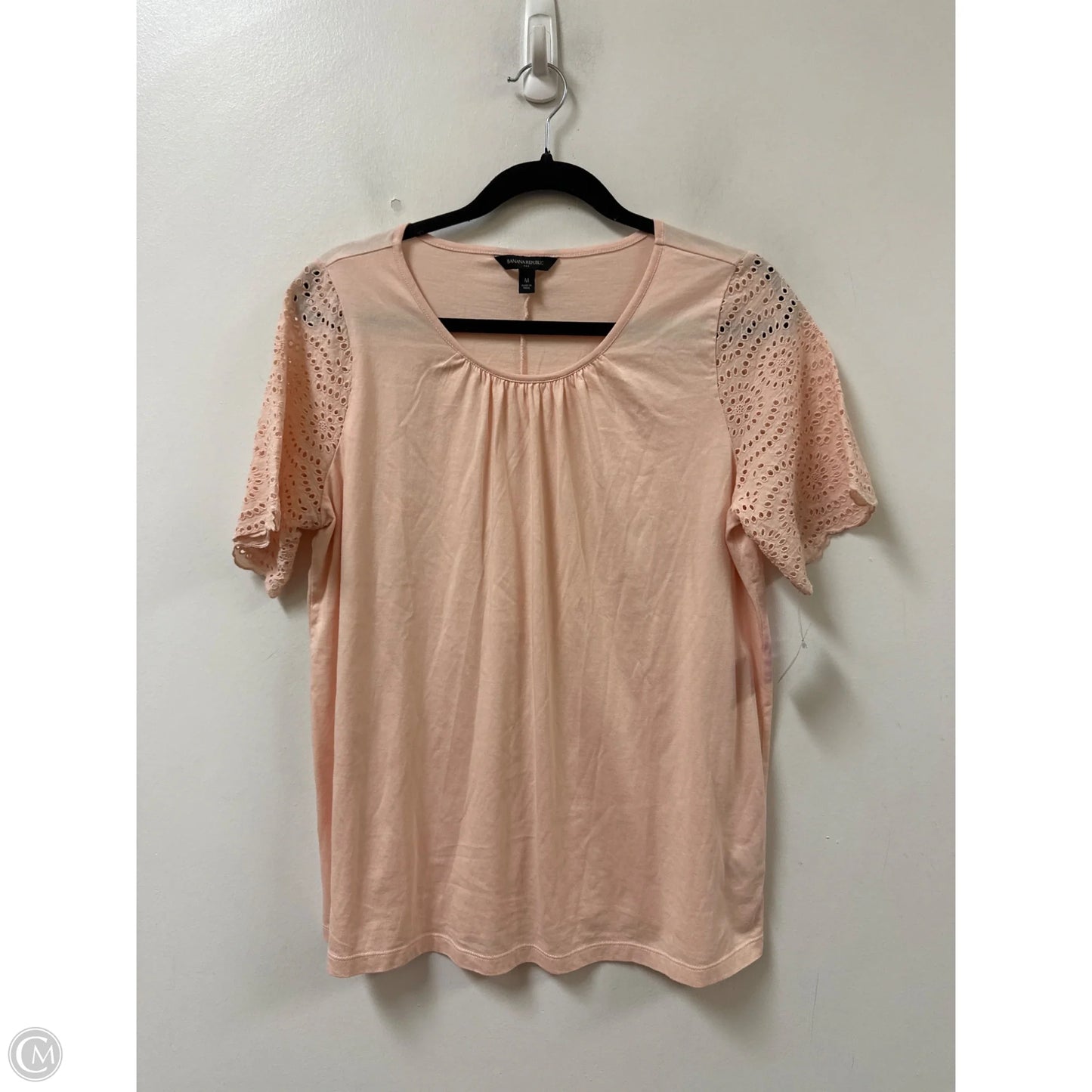 Top Short Sleeve By Banana Republic In Peach, Size: M