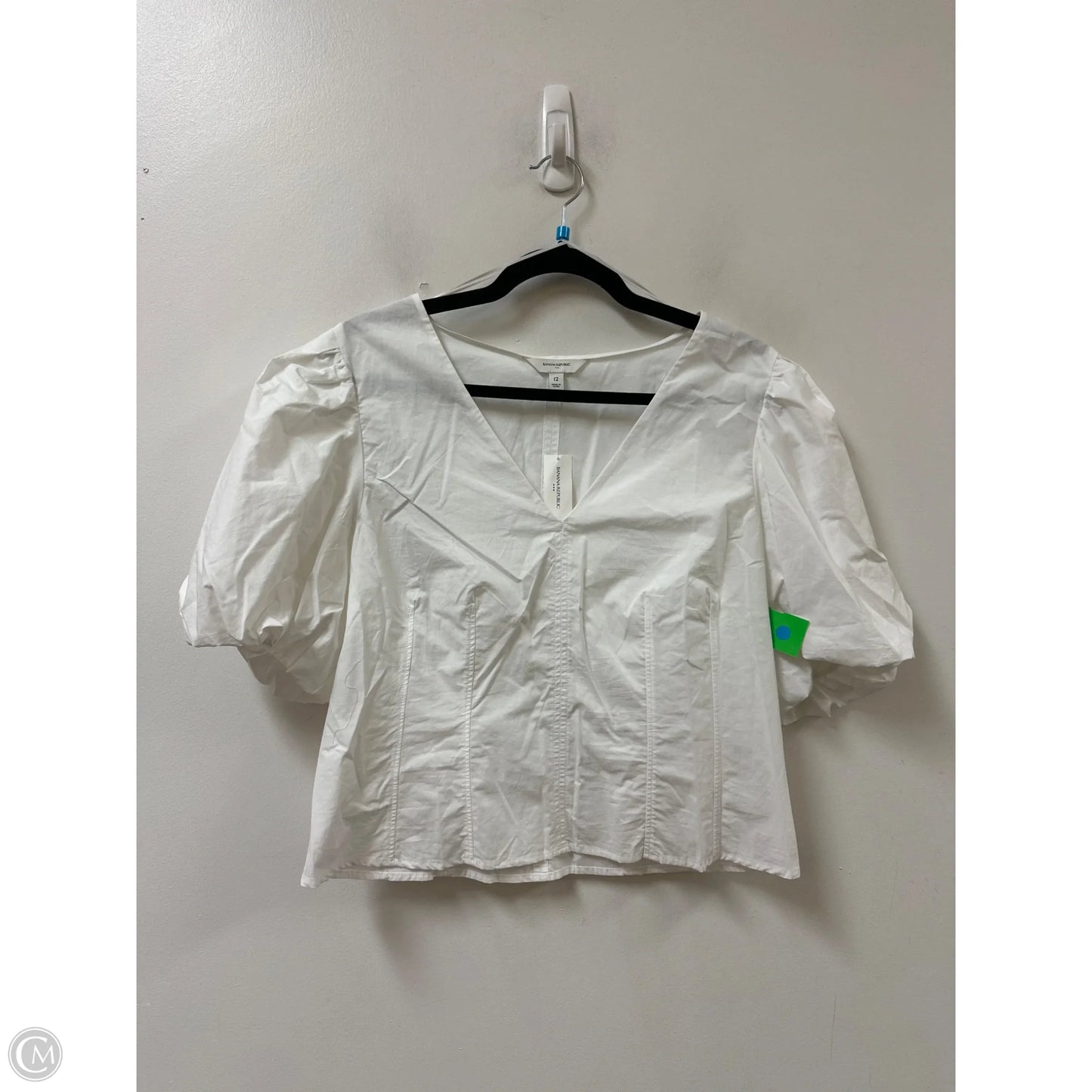 Top Short Sleeve By Banana Republic In White, Size: L