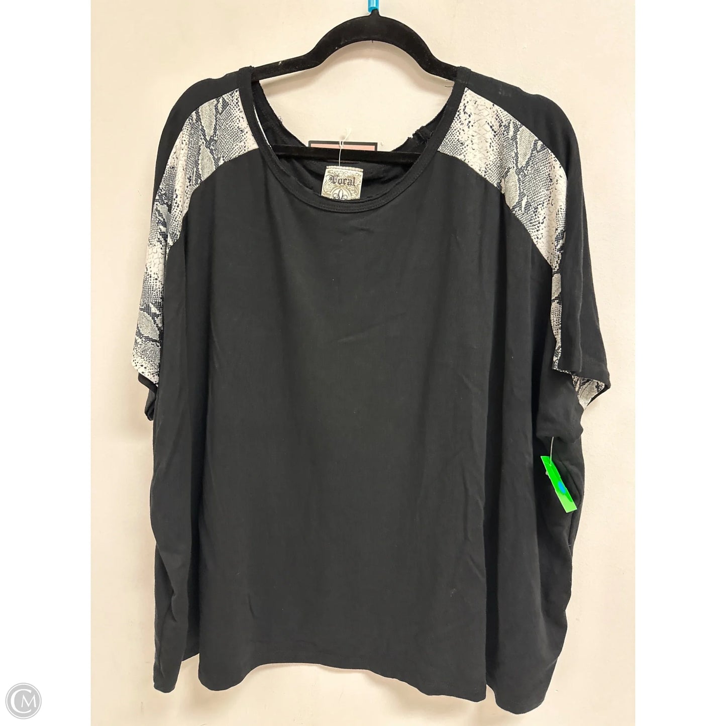 Top Short Sleeve By Vocal In Black, Size: 3x
