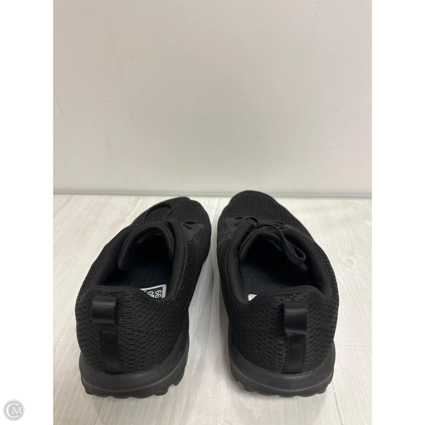 Shoes Athletic By Skechers In Black, Size: 7.5