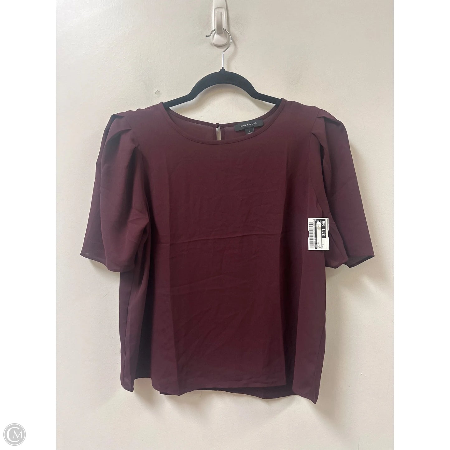 Top Short Sleeve By Ann Taylor In Red, Size: M