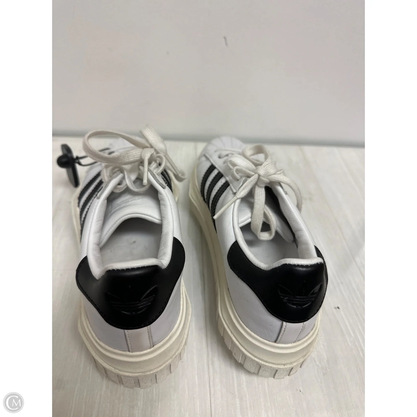 Shoes Sneakers By Adidas In Black & White, Size: 9