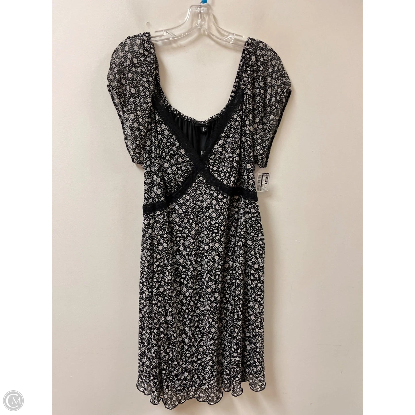 Dress Casual Short By Torrid In Black & White, Size: 2x