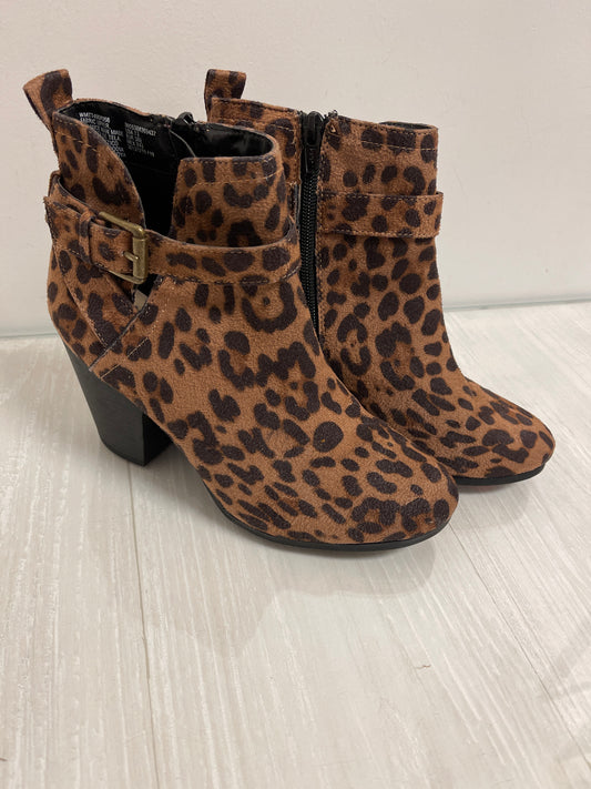 Boots Ankle Heels By Time And Tru In Animal Print, Size: 7.5