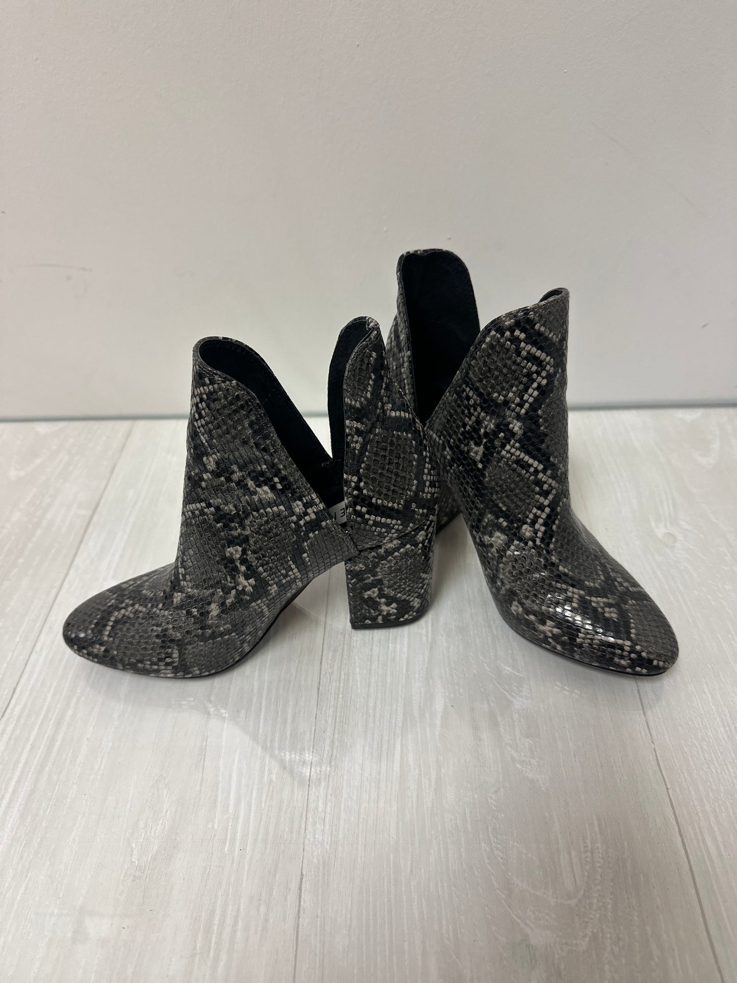 Boots Ankle Heels By Steve Madden In Snakeskin Print, Size: 6